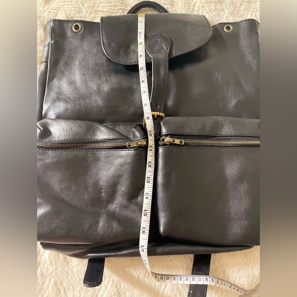 GENUINE COWHIDE LEATHER BACKPACK - Picture 11 of 12